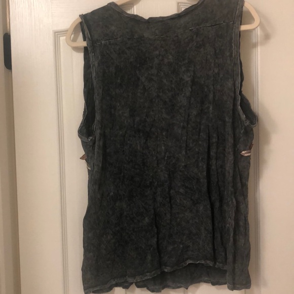 Vintage Havana tank size large - Picture 2 of 2